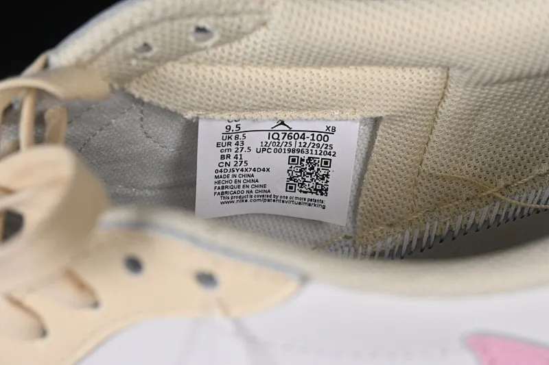 All Categories Air Jordan Jordan Series Basketball Shoes Air Jordan 1 Low Foreign Trade Version Travis Scott x Air Jordan 1 Low OG AJ1 Joe 1 Joint Undercut IQ7604-100